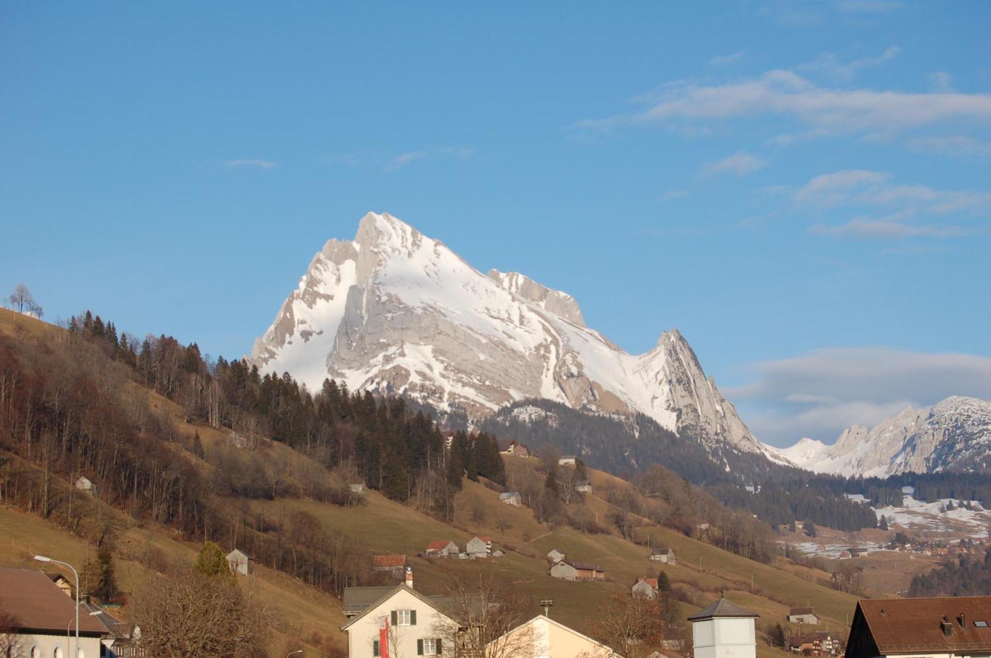 Gasthaus Schaefli Alt St. Johann Exteriör bild