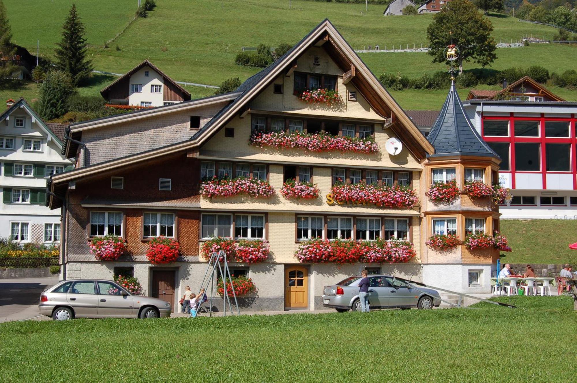 Gasthaus Schaefli Alt St. Johann Exteriör bild